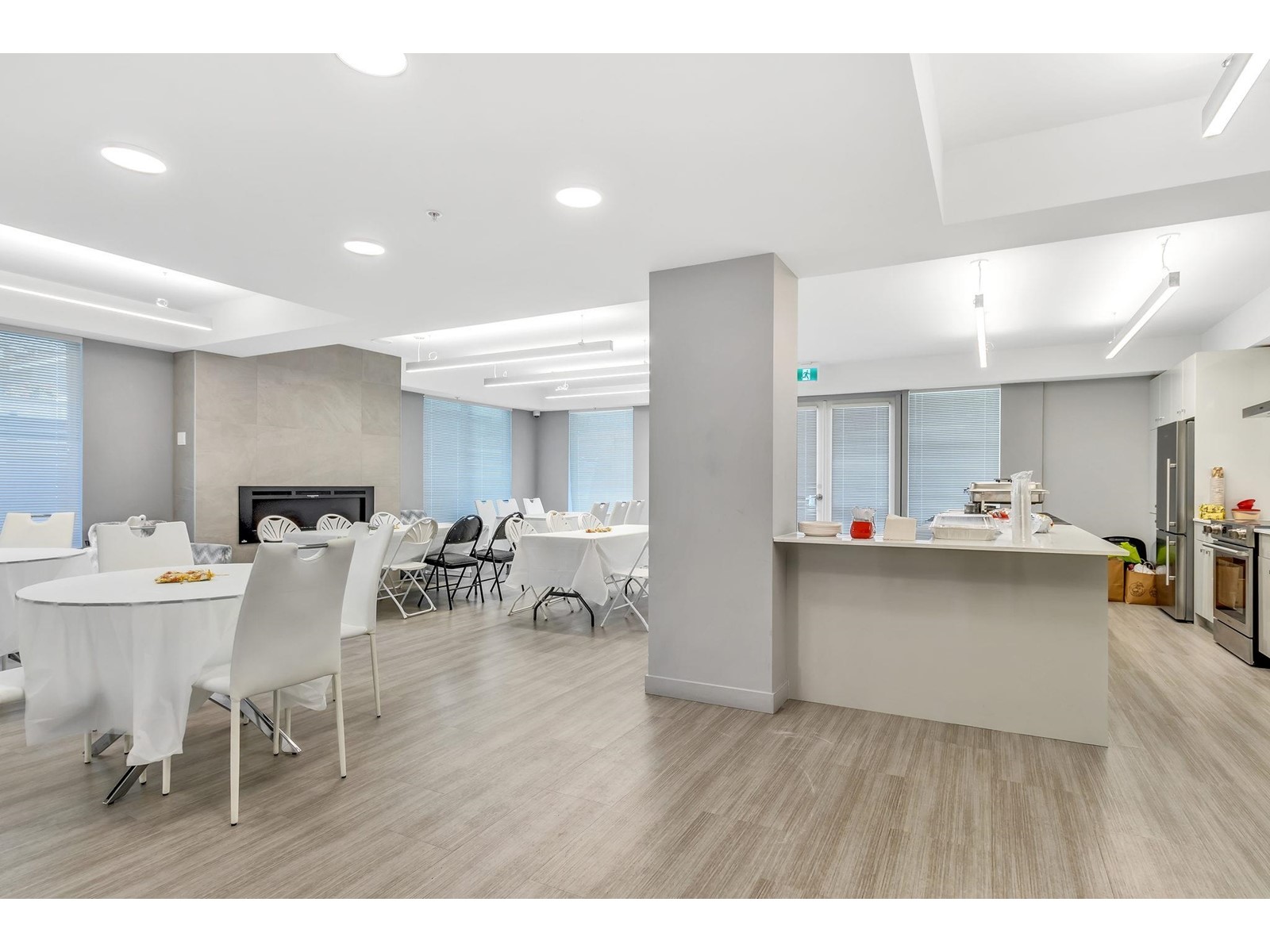 202 10838 Whalley Boulevard, Surrey, British Columbia  V3R 0G8 - Photo 26 - R2979077