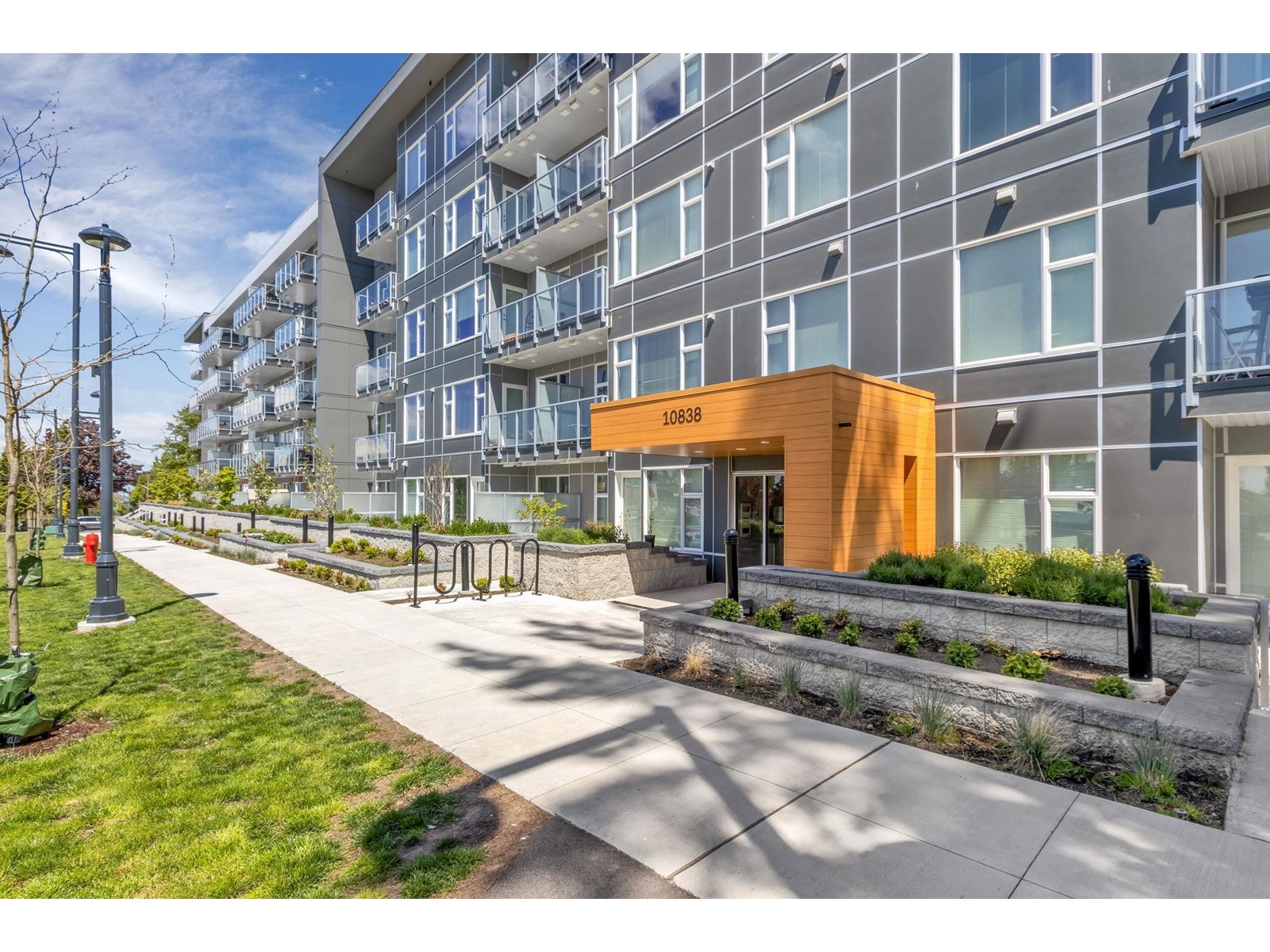 202 10838 Whalley Boulevard, Surrey, British Columbia  V3R 0G8 - Photo 35 - R2979077