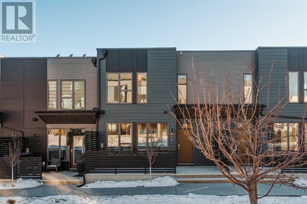416 Sovereign Common Sw, Calgary, Alberta  T3C 3Y3 - Photo 2 - A2184390