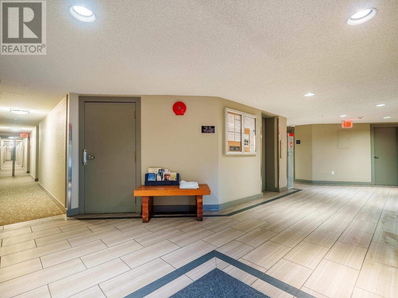412 9857 Manchester Drive, Burnaby, British Columbia  V3N 4P5 - Photo 15 - R2979022