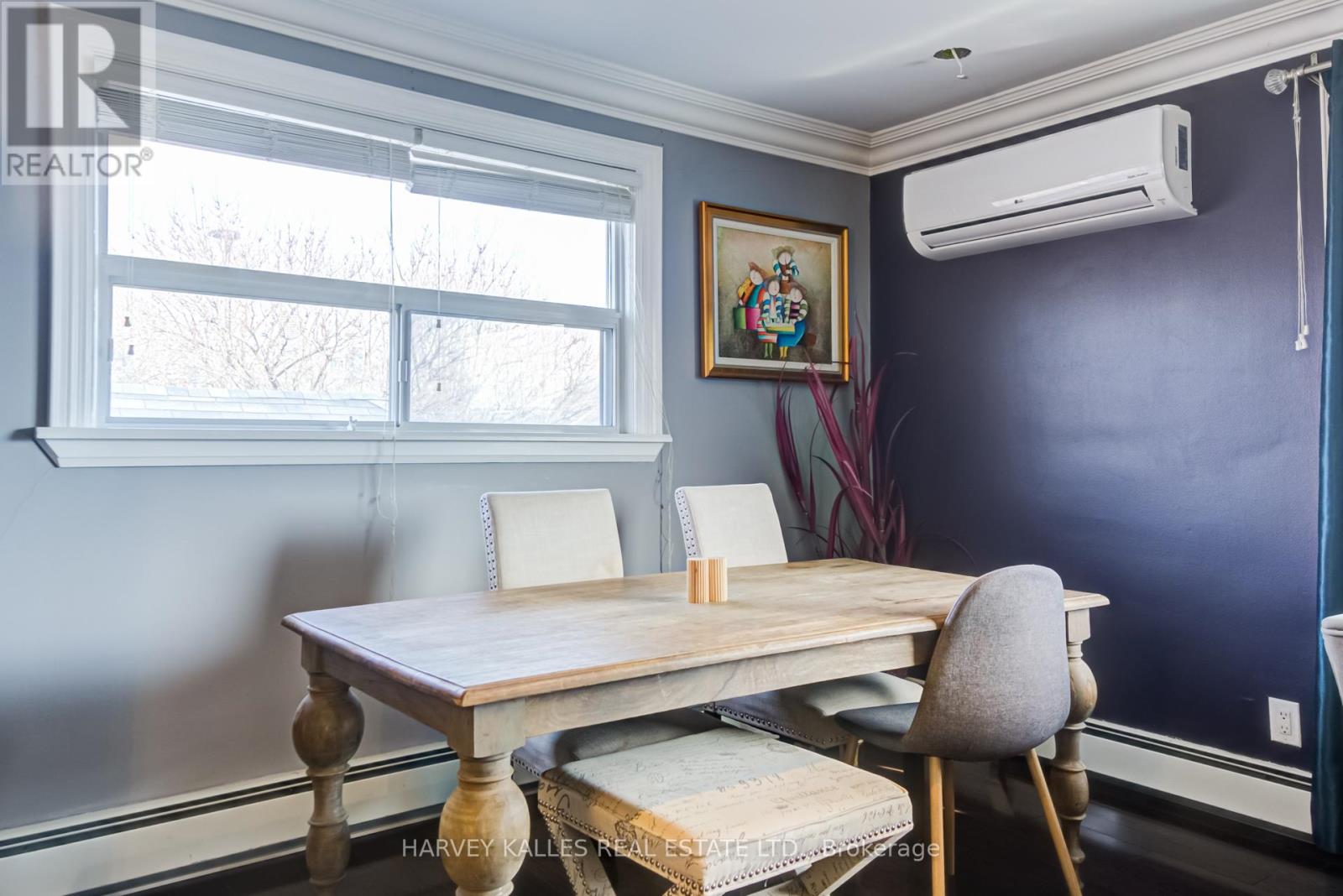 72 Mendota Road, Toronto, Ontario  M8Y 1G3 - Photo 11 - W12027311