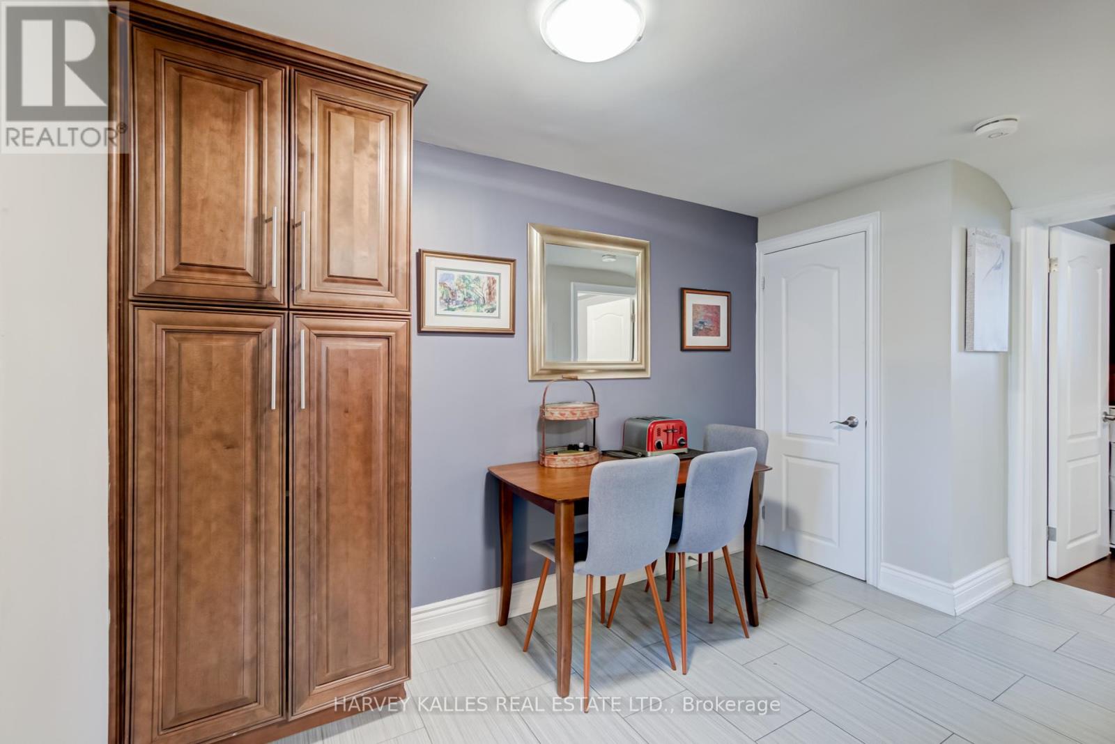 72 Mendota Road, Toronto, Ontario  M8Y 1G3 - Photo 19 - W12027311