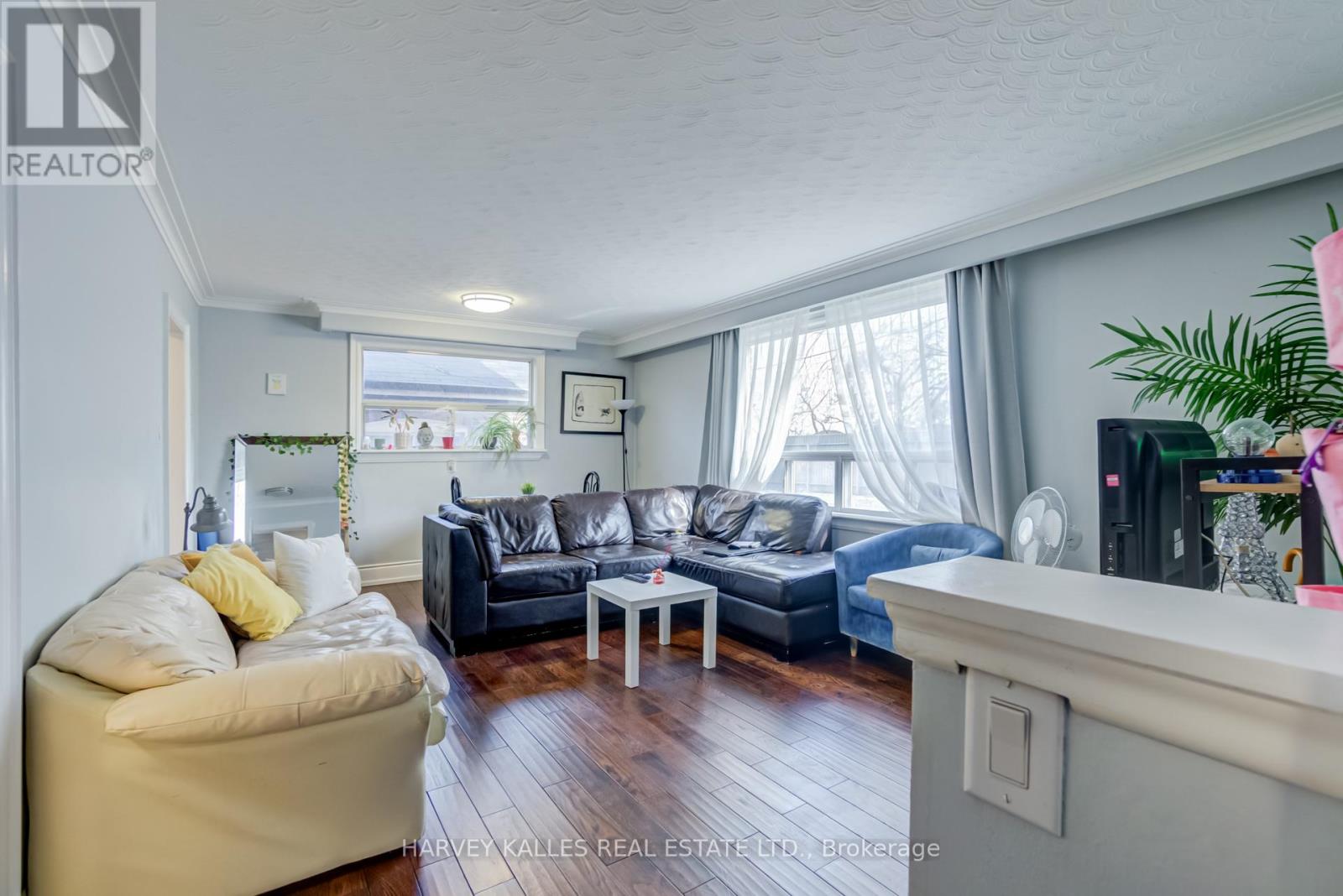 Property at 72 MENDOTA ROAD image 2