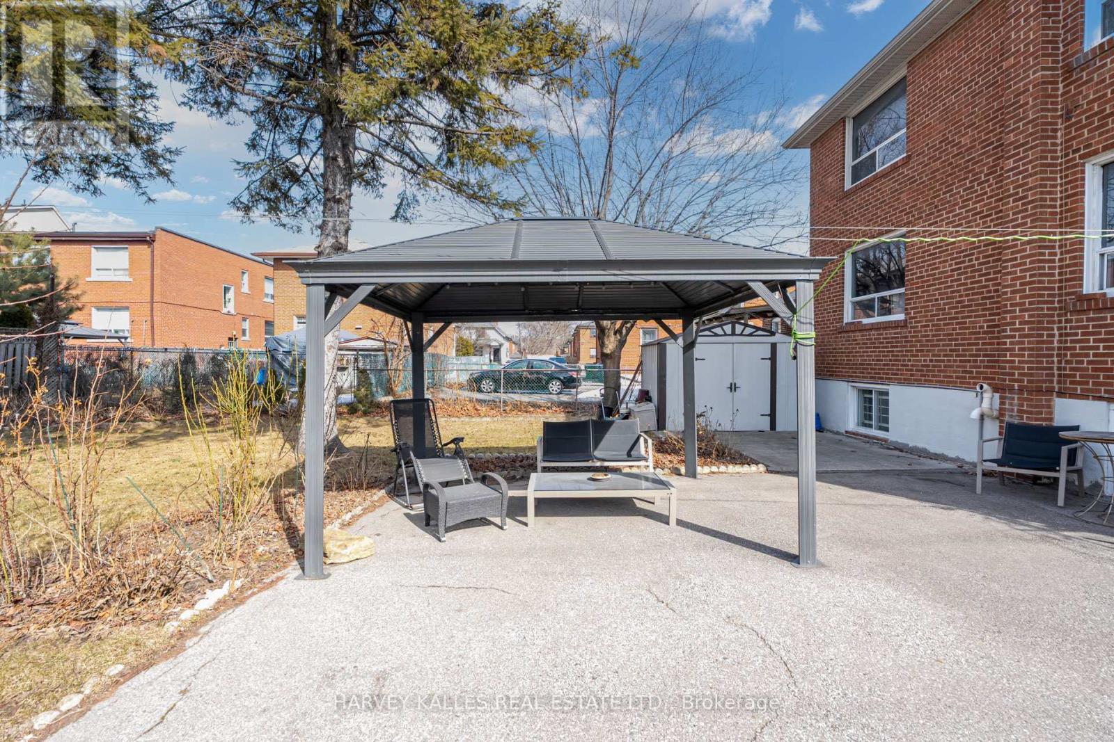 72 Mendota Road, Toronto, Ontario  M8Y 1G3 - Photo 27 - W12027311