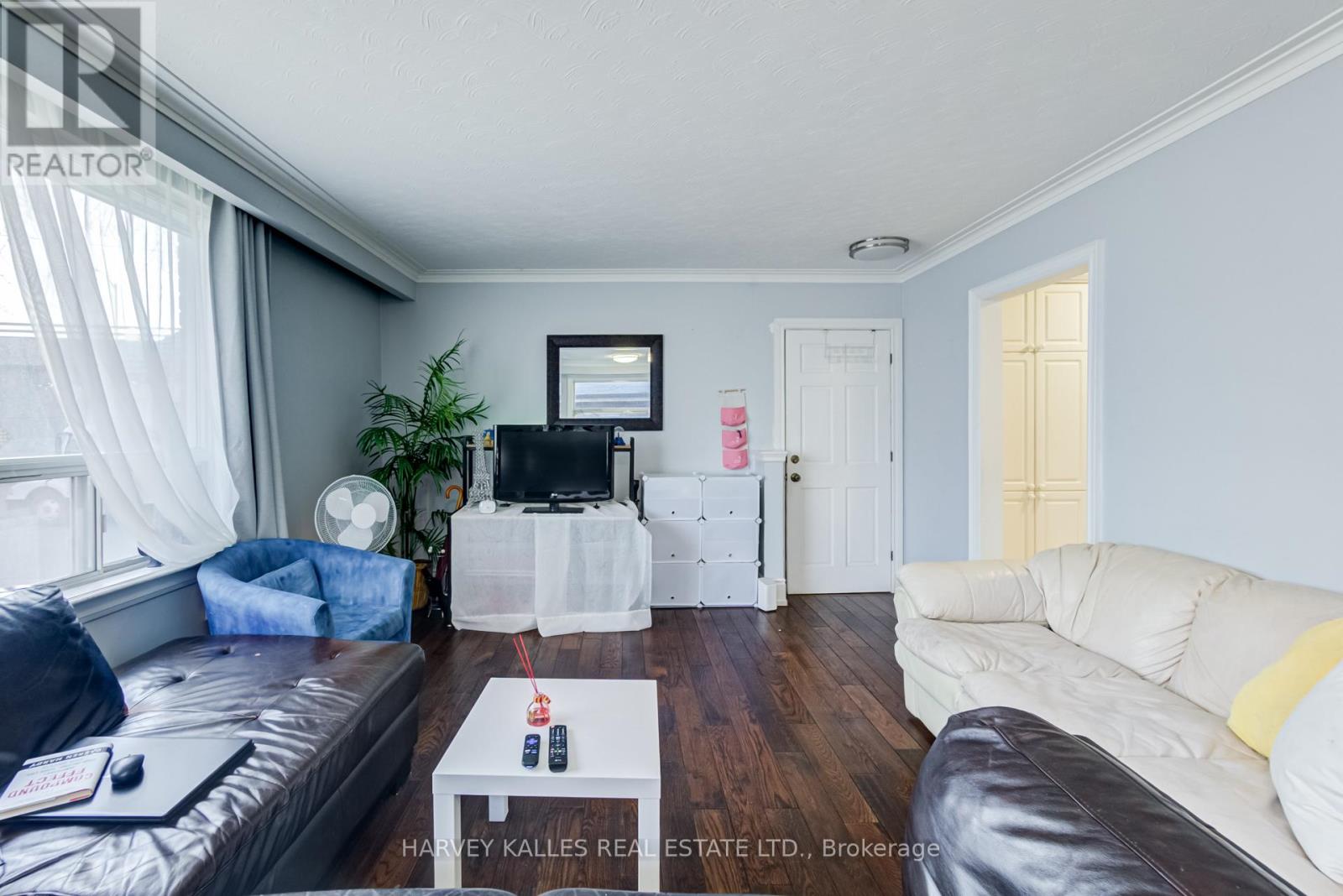 Property at 72 MENDOTA ROAD image 3