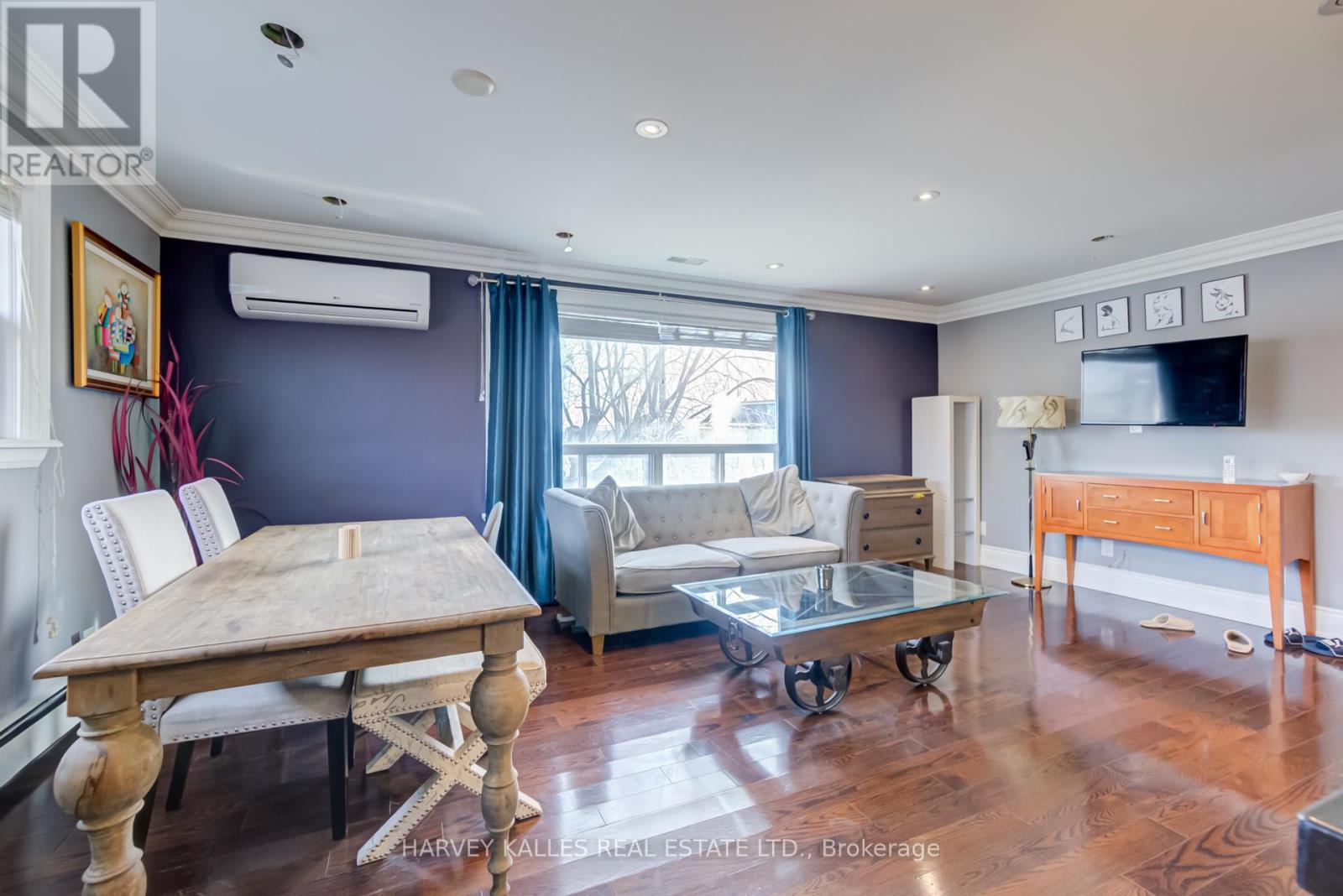 72 Mendota Road, Toronto, Ontario  M8Y 1G3 - Photo 9 - W12027311