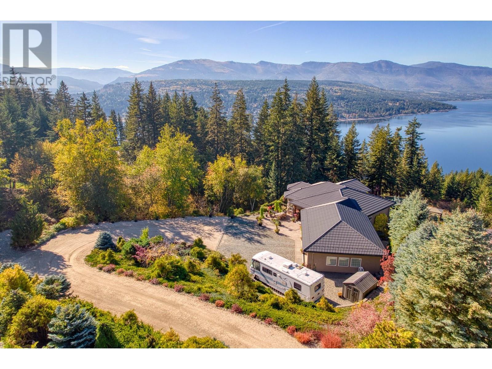 3676 McBride Road, blind bay, British Columbia