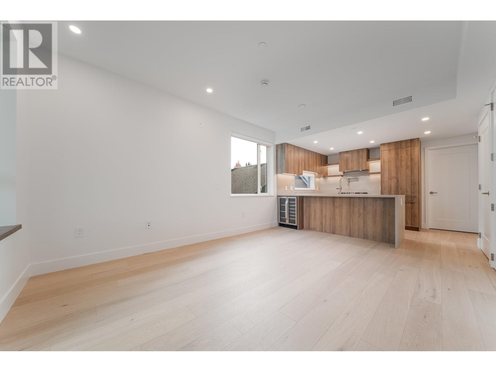 Listing Picture 15 of 40 : 758 W 26TH AVENUE, Vancouver / 溫哥華 - 魯藝地產 Yvonne Lu Group - MLS Medallion Club Member