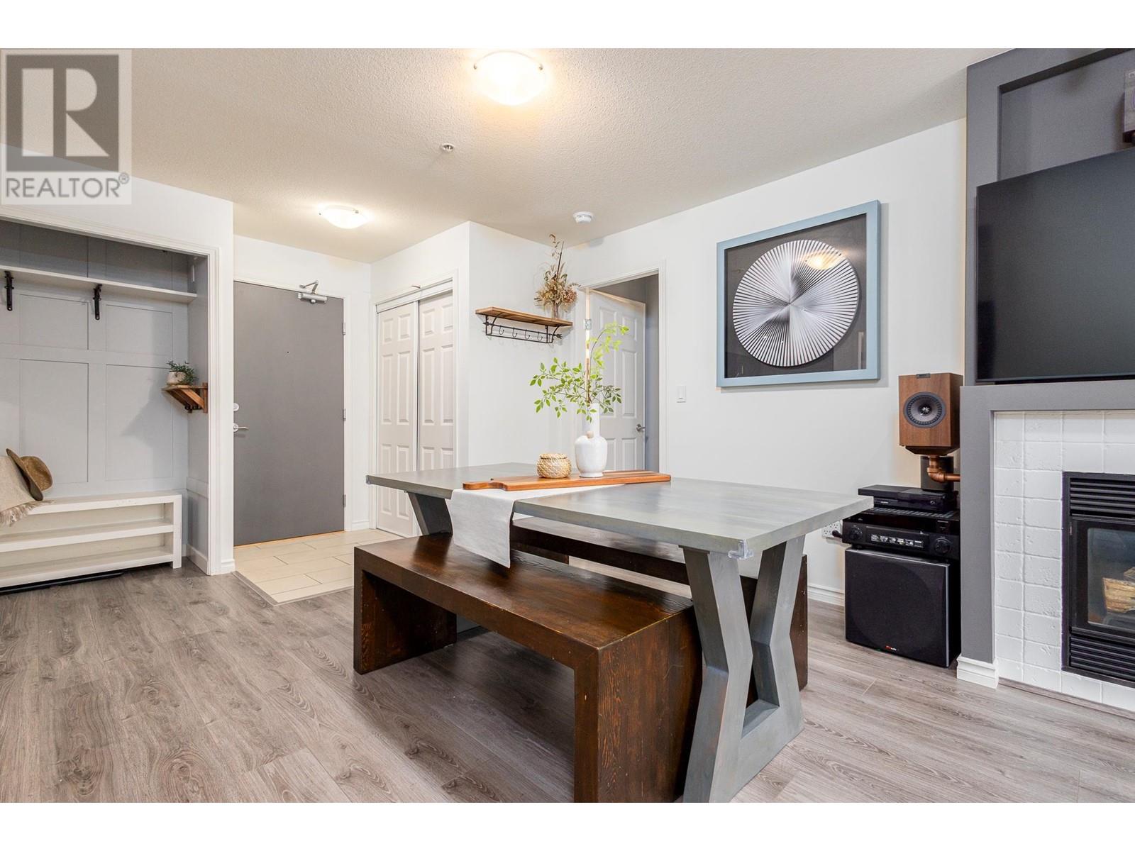 2012 84 Grant Street, Port Moody, British Columbia  V3H 0B5 - Photo 2 - R2979440