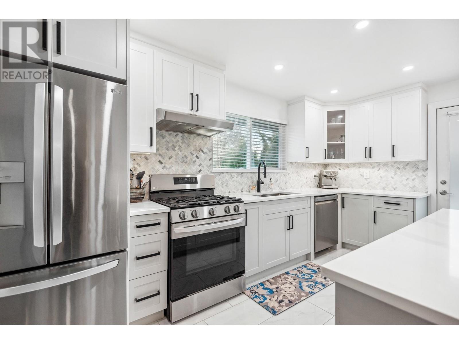1162 Shavington Street, North Vancouver, British Columbia  V7L 1K9 - Photo 10 - R2979457