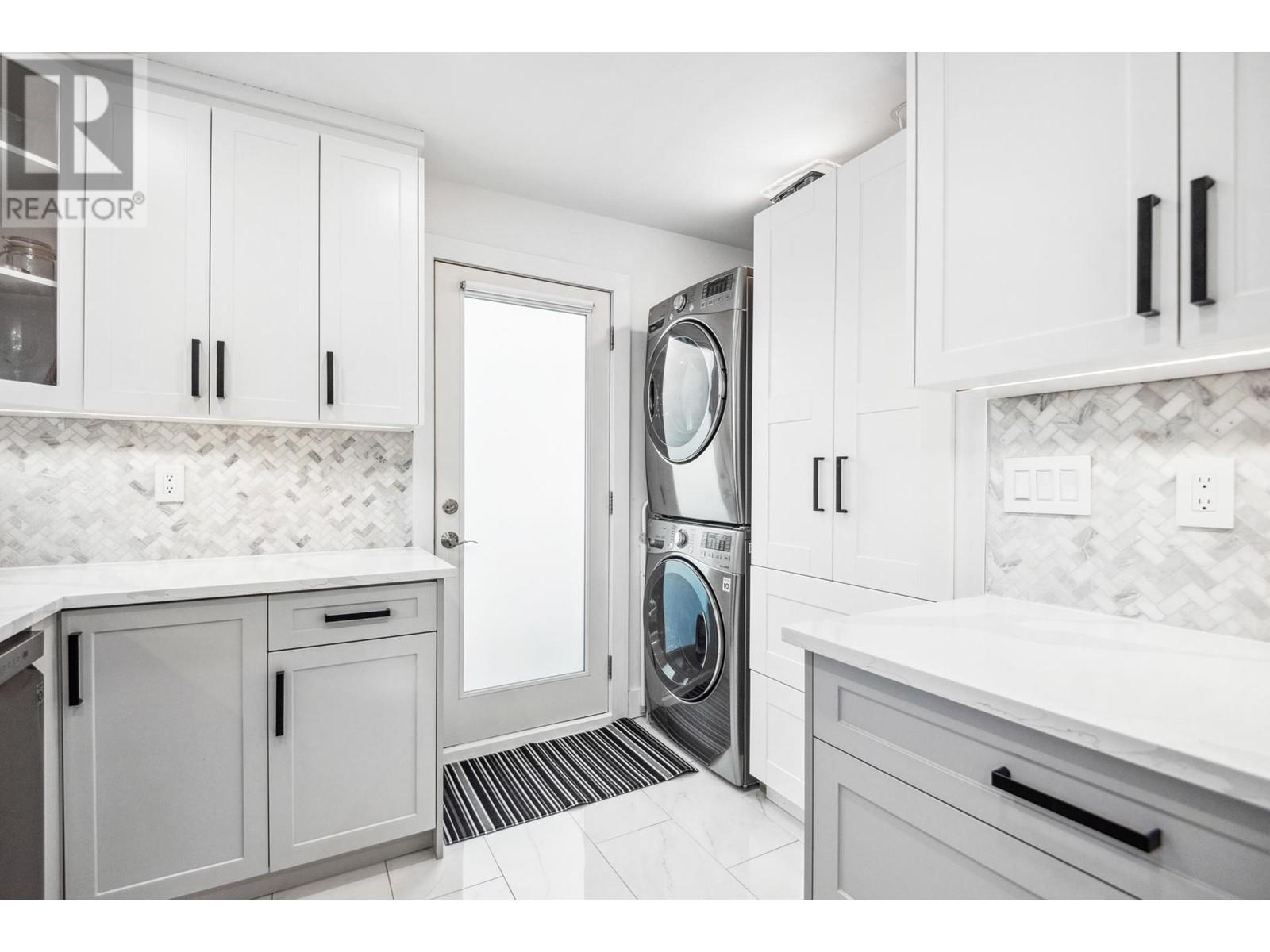 1162 Shavington Street, North Vancouver, British Columbia  V7L 1K9 - Photo 11 - R2979457