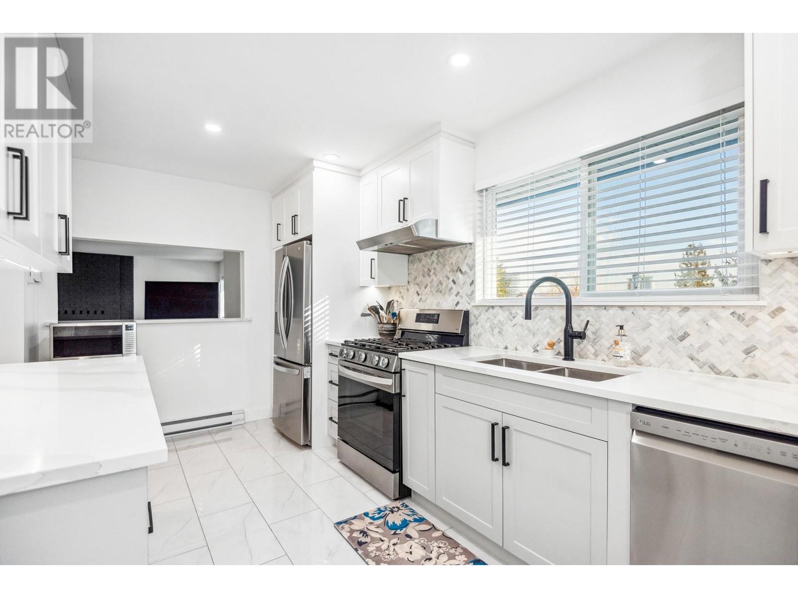 1162 Shavington Street, North Vancouver, British Columbia  V7L 1K9 - Photo 12 - R2979457