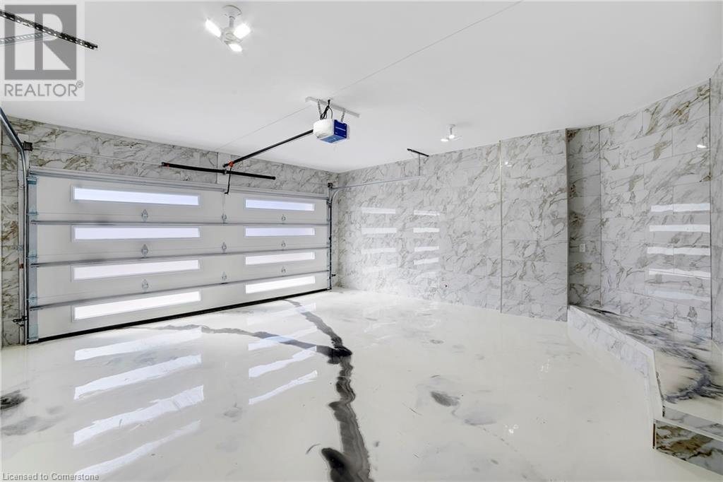 Property at 111 VINEBERG Drive image 5