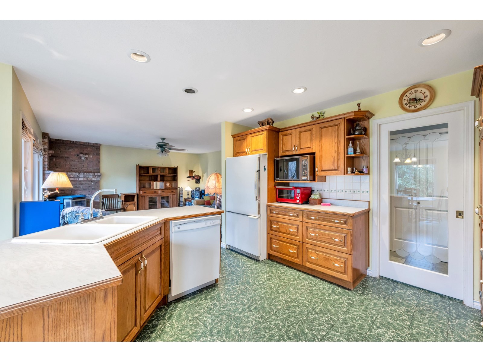 5451 184 Street, Surrey, British Columbia  V3S 1E1 - Photo 14 - R2979247