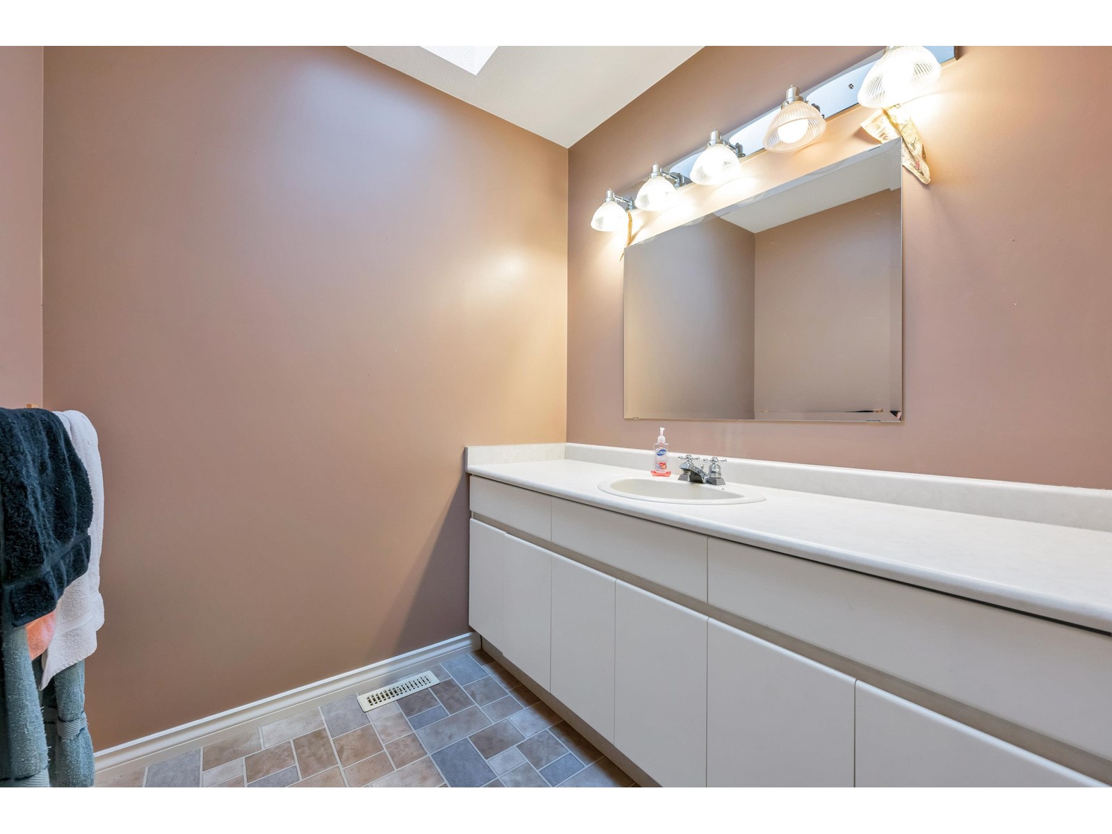 5451 184 Street, Surrey, British Columbia  V3S 1E1 - Photo 32 - R2979247