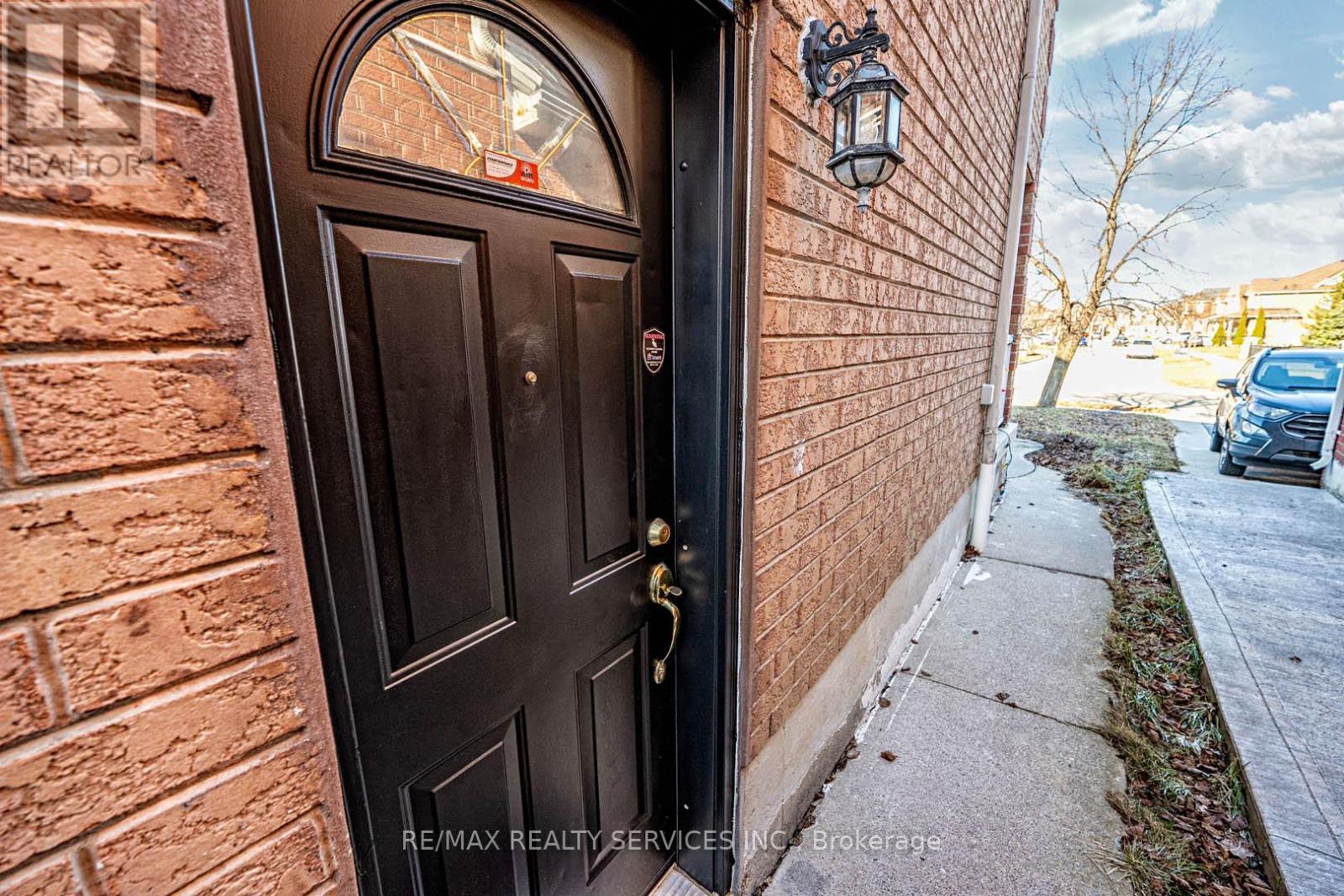 204 Lockwood Road, Brampton, Ontario  L6Y 4Y4 - Photo 19 - W12027335