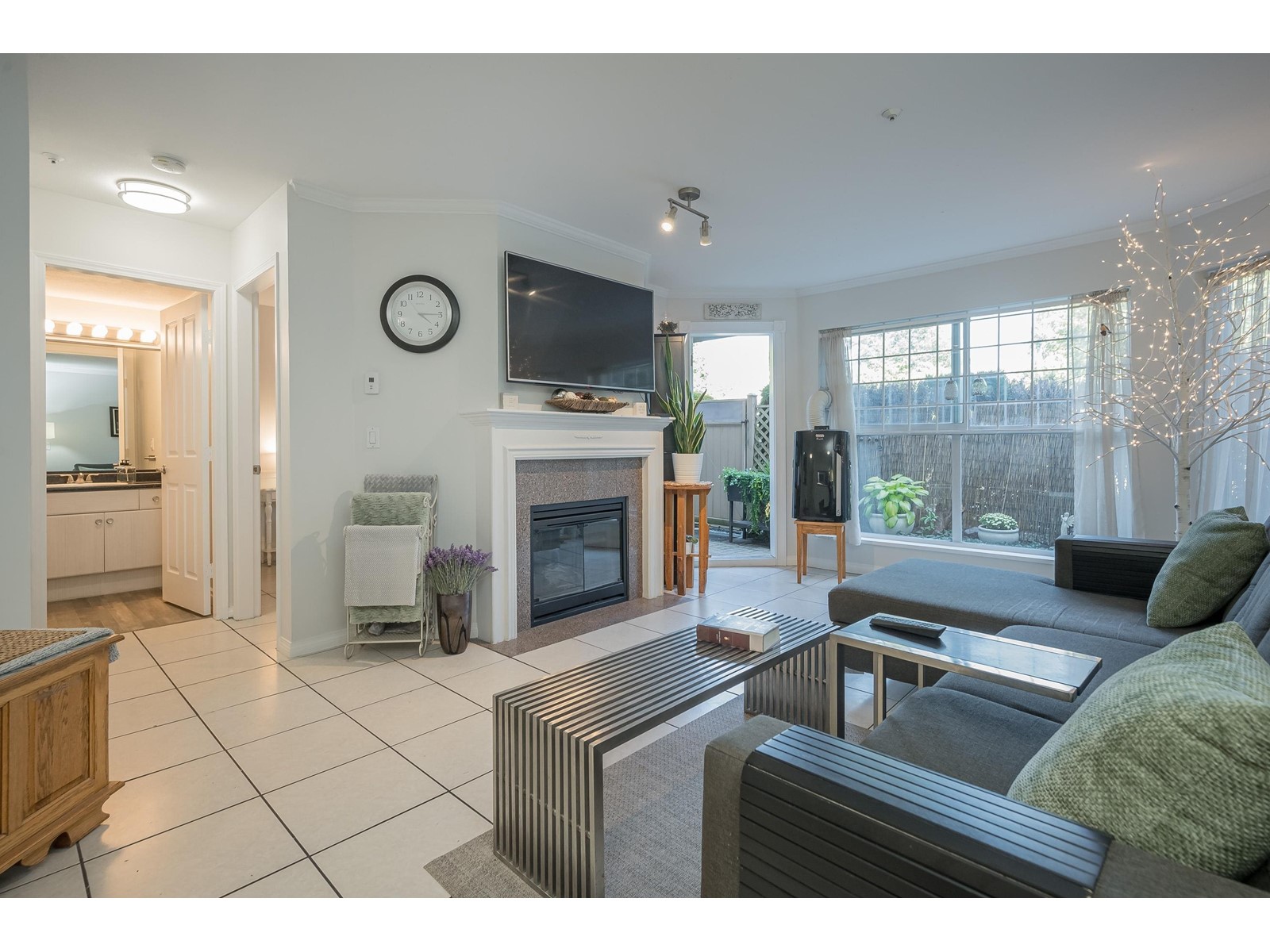 102 7435 121A STREET, Surrey, British Columbia
