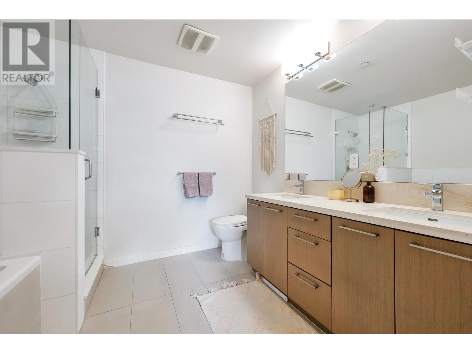 205 20 E Royal Avenue, New Westminster, British Columbia  V3L 0G9 - Photo 13 - R2979019