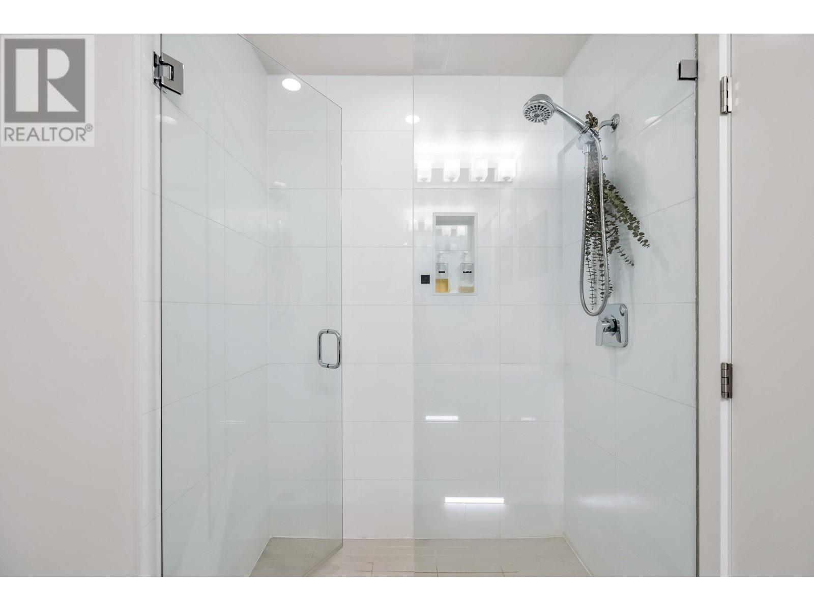 205 20 E Royal Avenue, New Westminster, British Columbia  V3L 0G9 - Photo 17 - R2979019