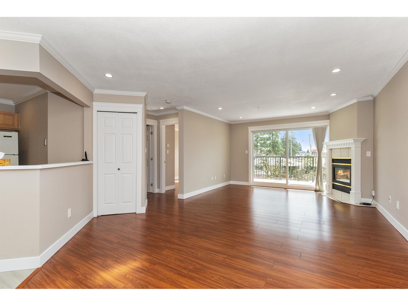 209 32044 Old Yale Road, Abbotsford, British Columbia  V2T 2C9 - Photo 11 - R2978872