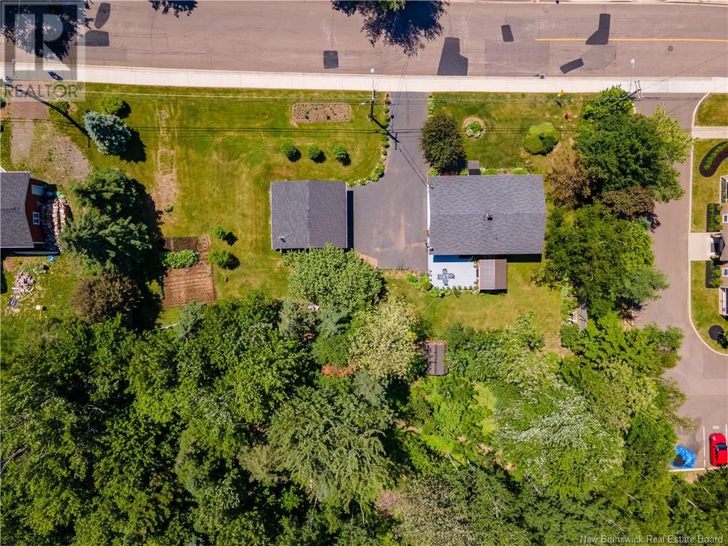 Property at 110 Weston Drive image 2