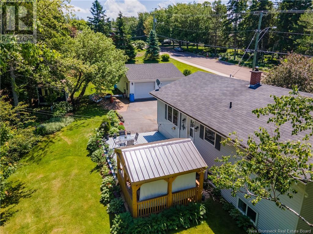 Property at 110 Weston Drive image 4