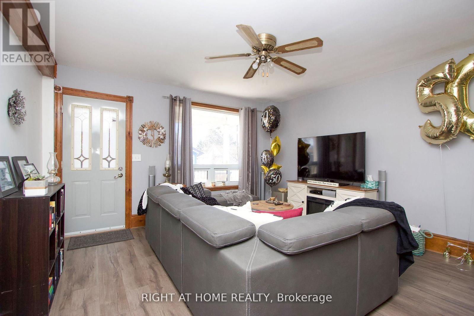 53 Duke Street, Clarington, Ontario  L1C 2V4 - Photo 5 - E12027406