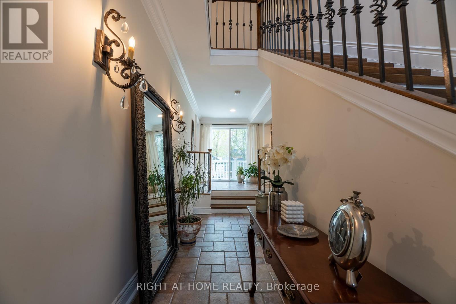 120 Wright Street, Richmond Hill, Ontario  L4C 4A5 - Photo 18 - N12027389