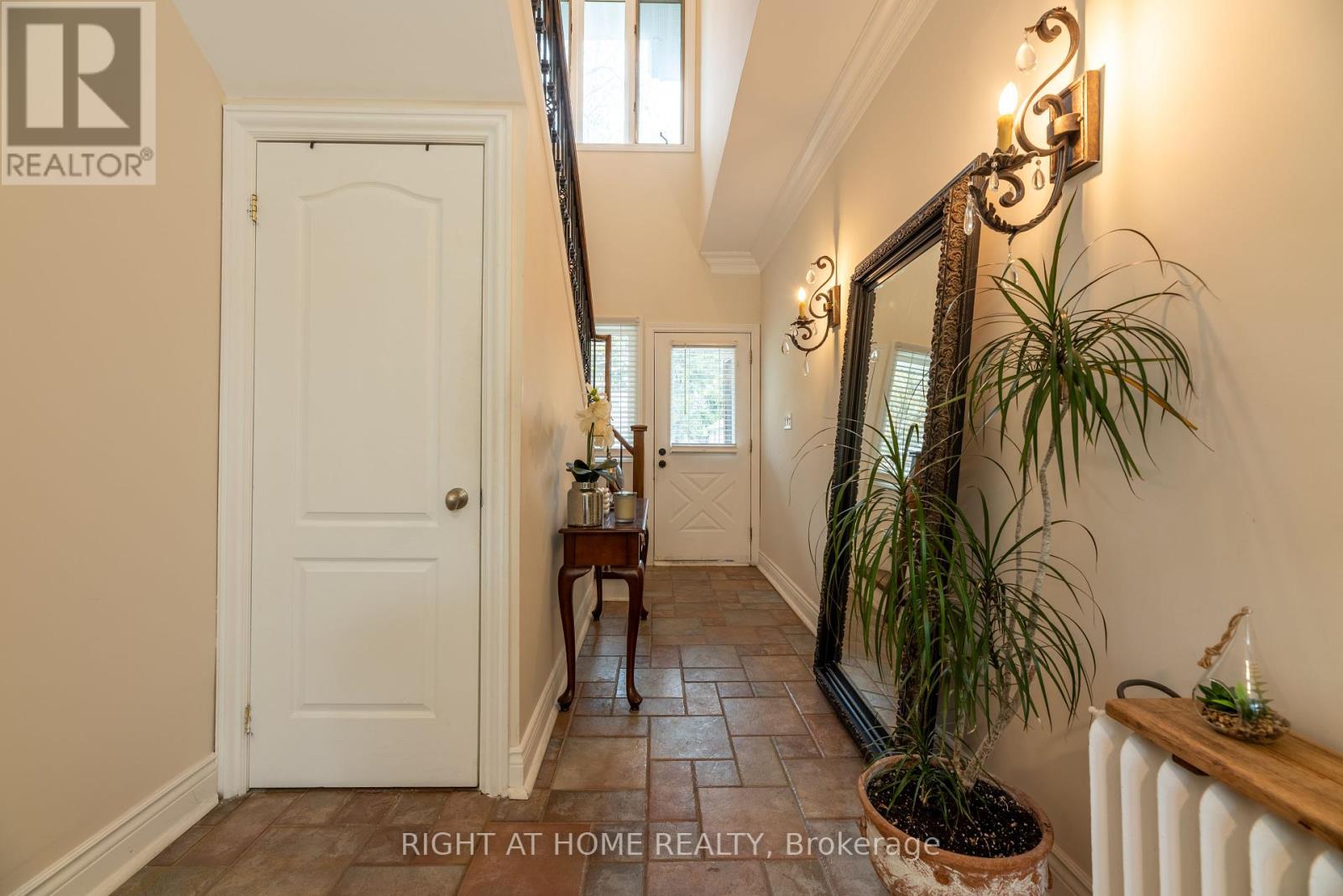 120 Wright Street, Richmond Hill, Ontario  L4C 4A5 - Photo 19 - N12027389