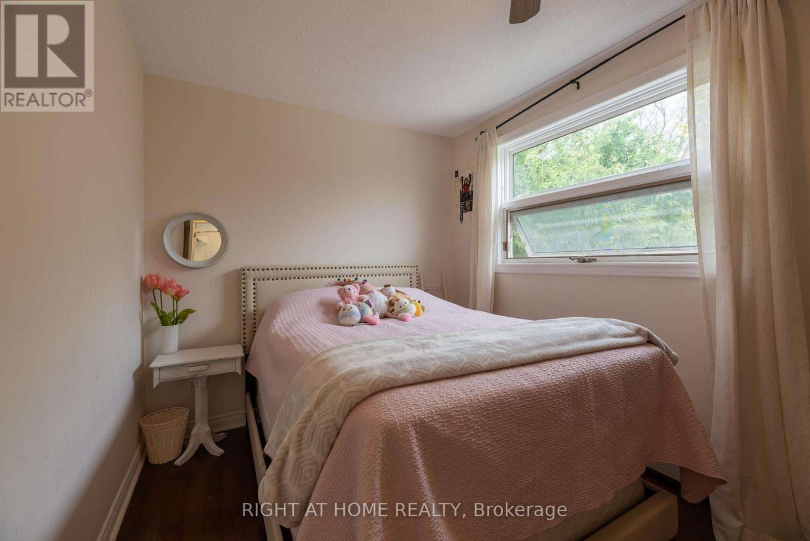 120 Wright Street, Richmond Hill, Ontario  L4C 4A5 - Photo 32 - N12027389