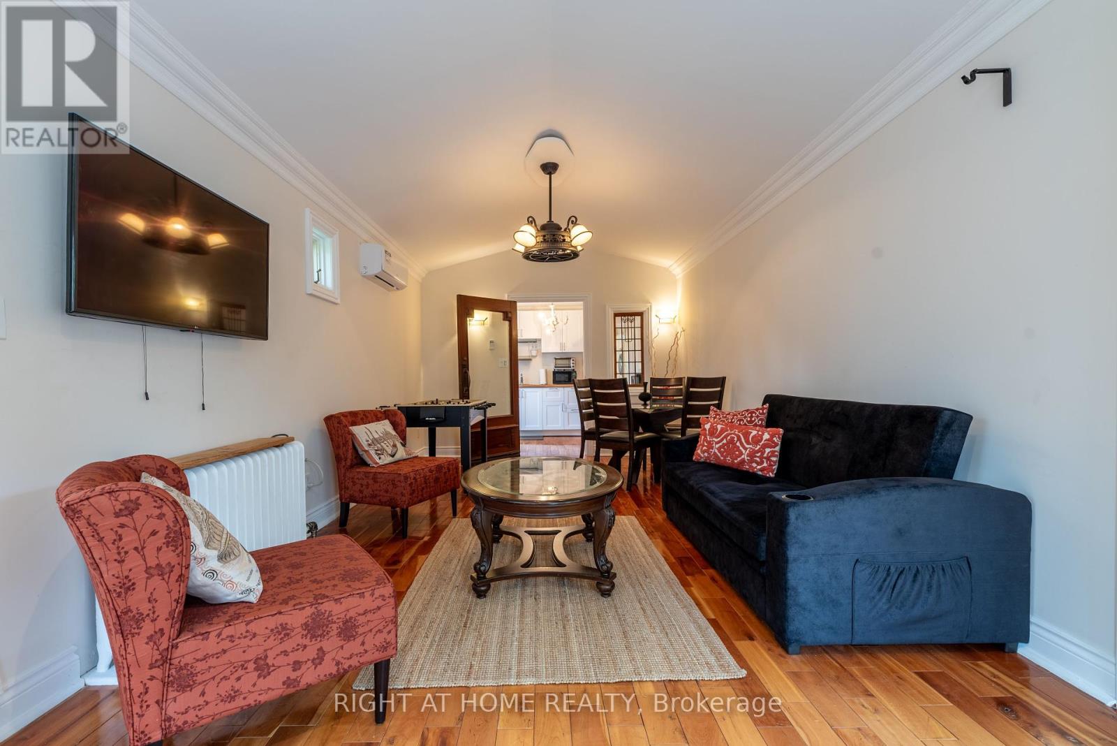 120 Wright Street, Richmond Hill, Ontario  L4C 4A5 - Photo 8 - N12027389