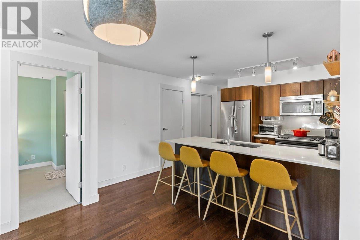 221 7088 14th Avenue, Burnaby, British Columbia  V3N 0E7 - Photo 6 - R2979487
