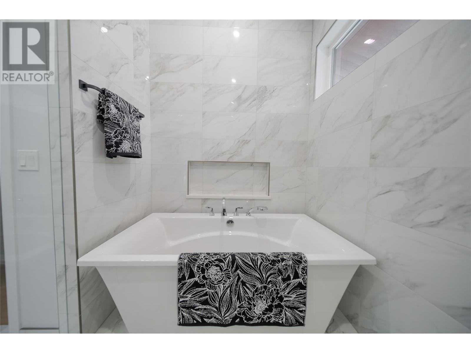 31 Mammoth Drive, Fernie, British Columbia  V0B 1M1 - Photo 38 - 10339500