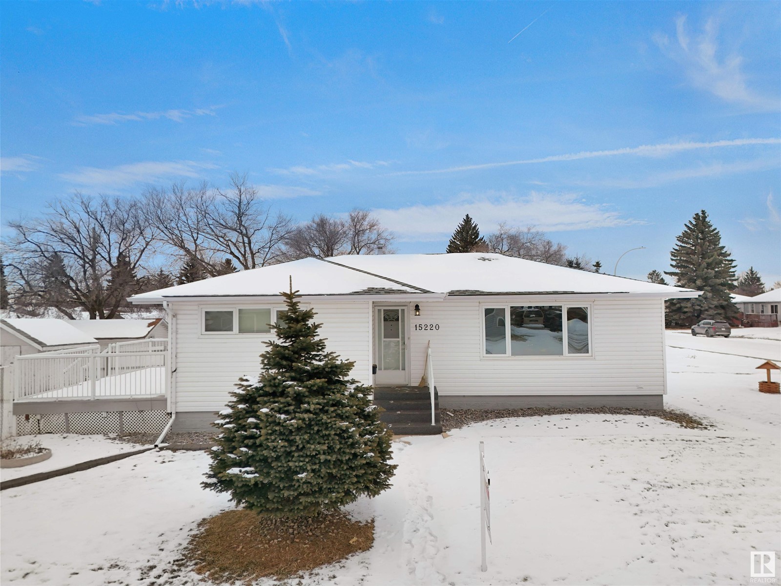 Property at 15220 91 AV NW image 1