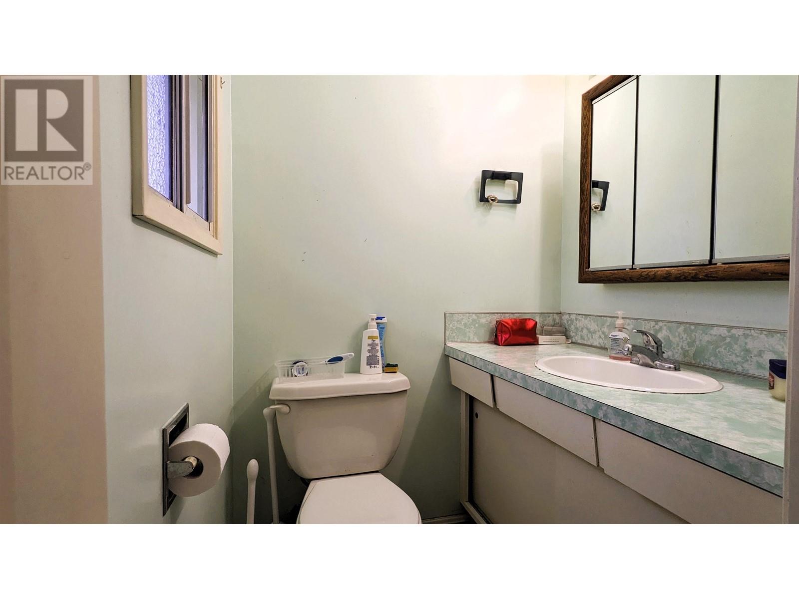 6660 Aubrey Street, Burnaby, British Columbia  V5B 2E2 - Photo 12 - R2979118