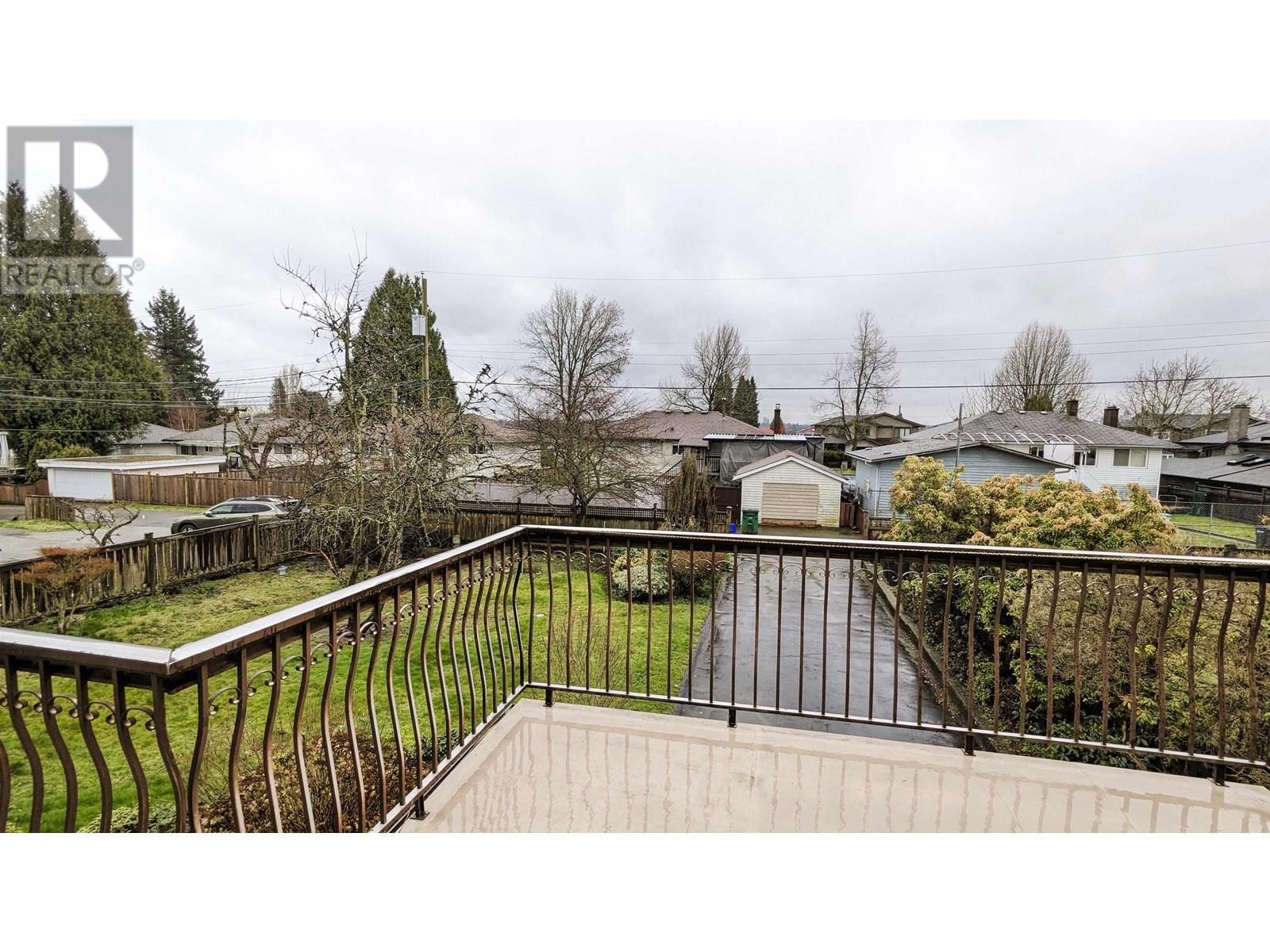 6660 Aubrey Street, Burnaby, British Columbia  V5B 2E2 - Photo 6 - R2979118