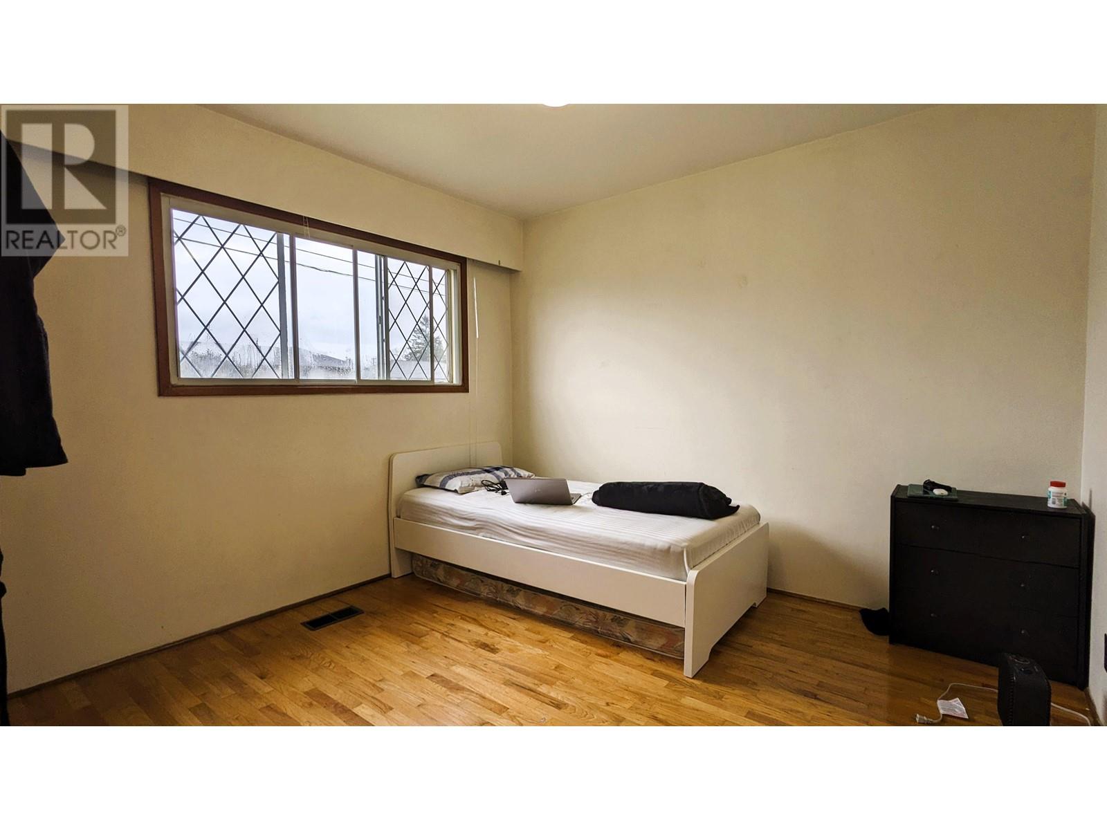 6660 Aubrey Street, Burnaby, British Columbia  V5B 2E2 - Photo 13 - R2979118