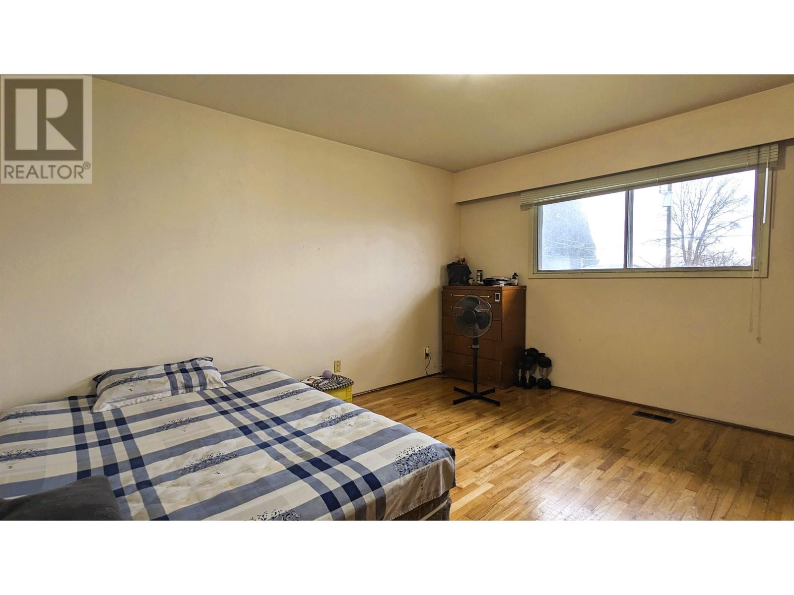 6660 Aubrey Street, Burnaby, British Columbia  V5B 2E2 - Photo 11 - R2979118