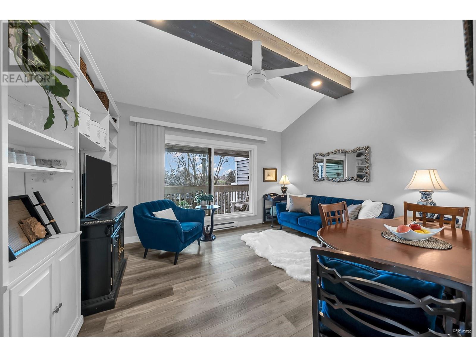 301 1545 E 2nd Avenue, Vancouver, British Columbia  V5N 1C8 - Photo 1 - R2979547
