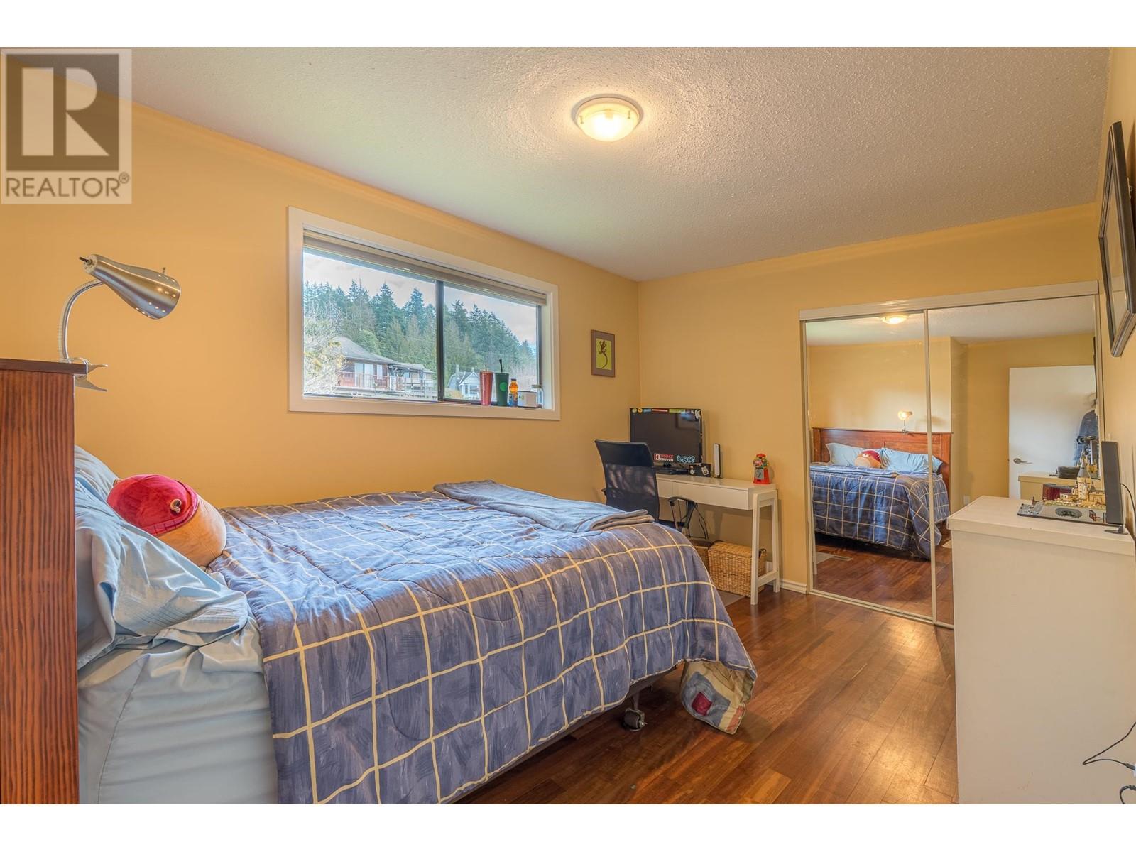 4946 Laurel Avenue, Sechelt, British Columbia  V7Z 0B7 - Photo 13 - R2979509