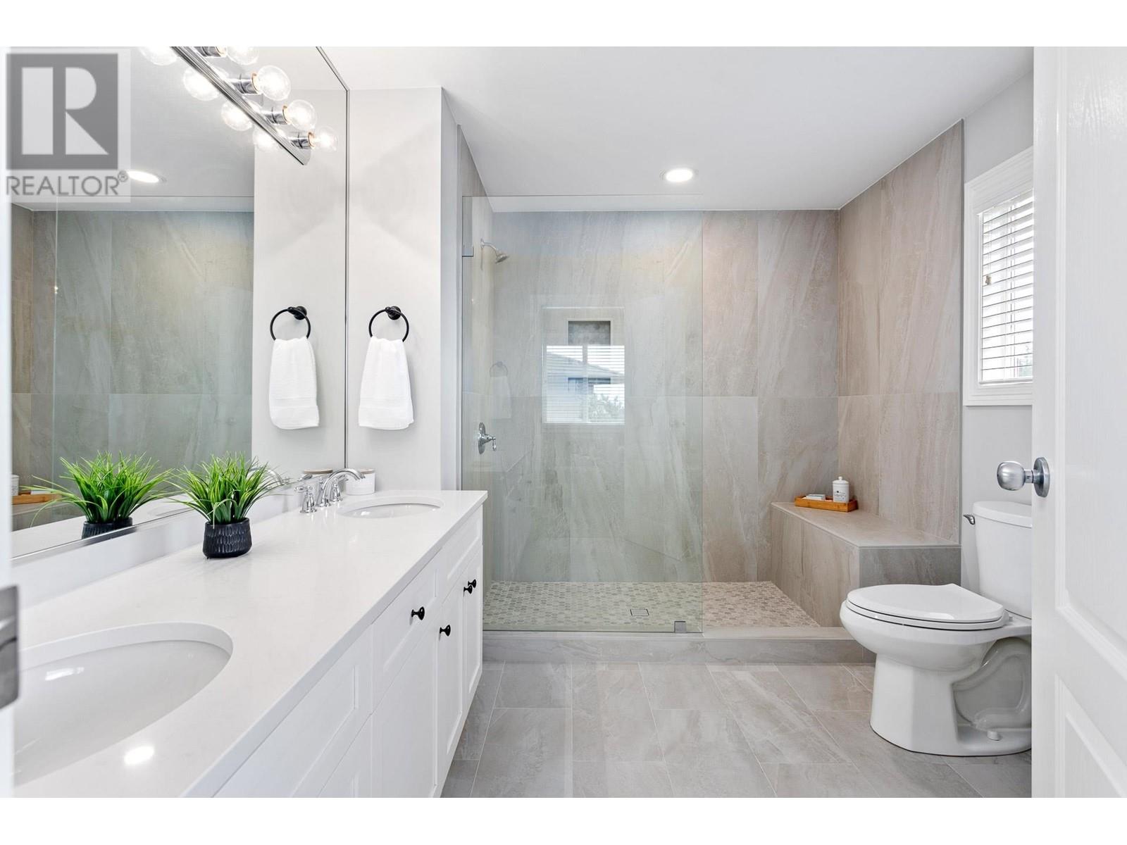 3040 Sienna Court, Coquitlam, British Columbia  V3E 3N7 - Photo 25 - R2979563
