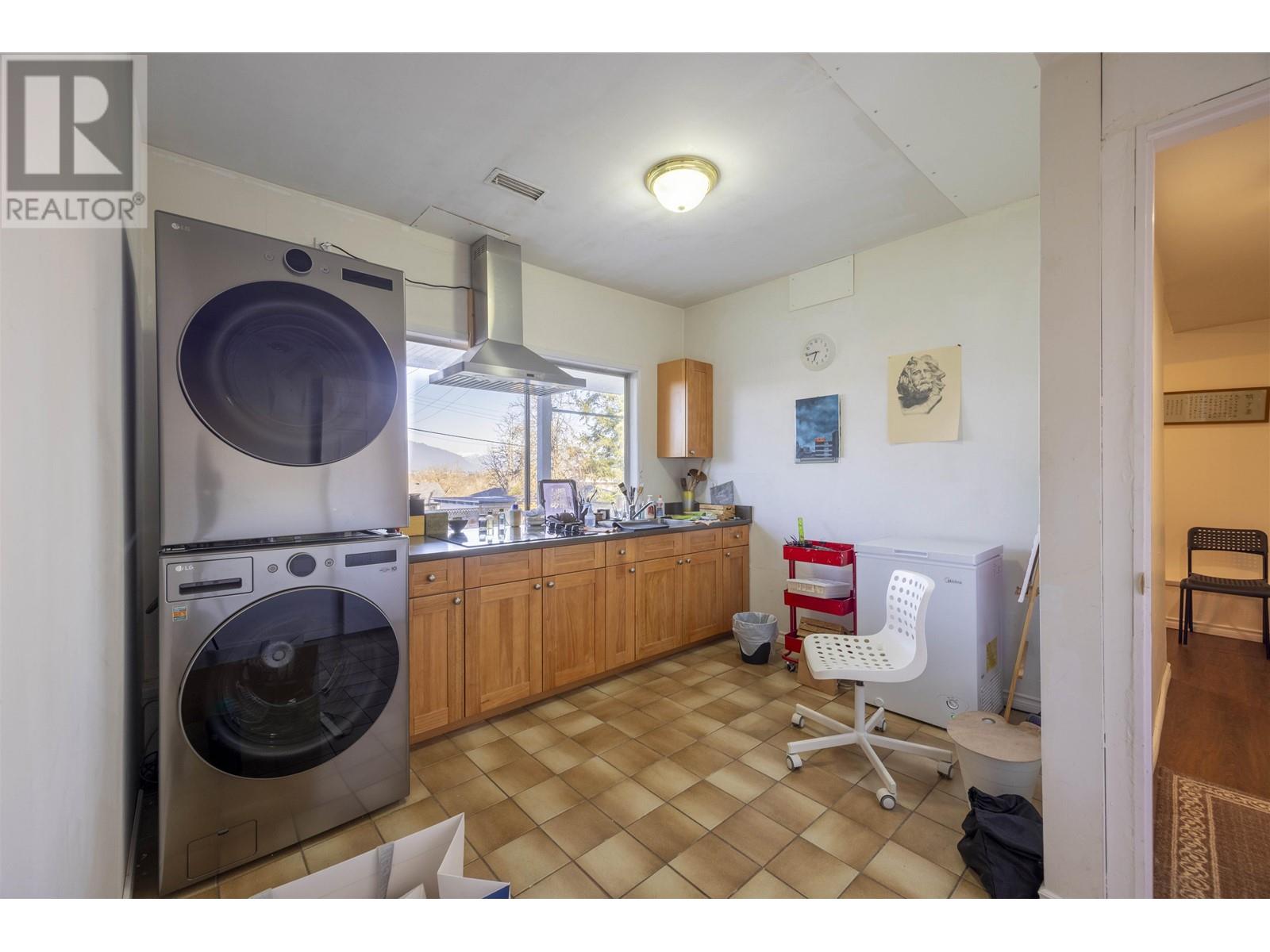 4825 Buxton Street, Burnaby, British Columbia  V5H 1J2 - Photo 31 - R2979539