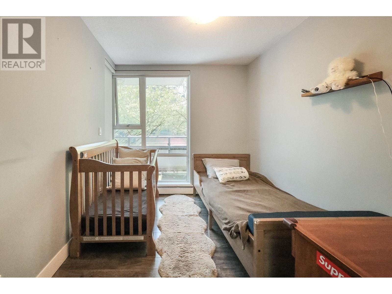 Listing Picture 19 of 27 : 1021 EXPO BOULEVARD, Vancouver / 溫哥華 - 魯藝地產 Yvonne Lu Group - MLS Medallion Club Member