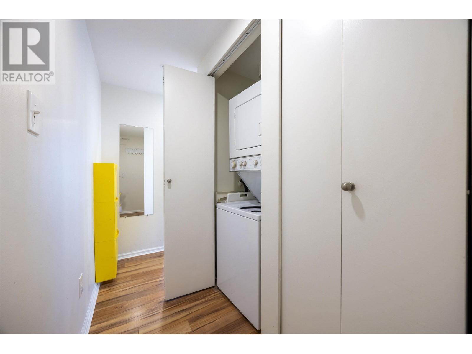Listing Picture 18 of 19 : 2707 438 SEYMOUR STREET, Vancouver / 溫哥華 - 魯藝地產 Yvonne Lu Group - MLS Medallion Club Member