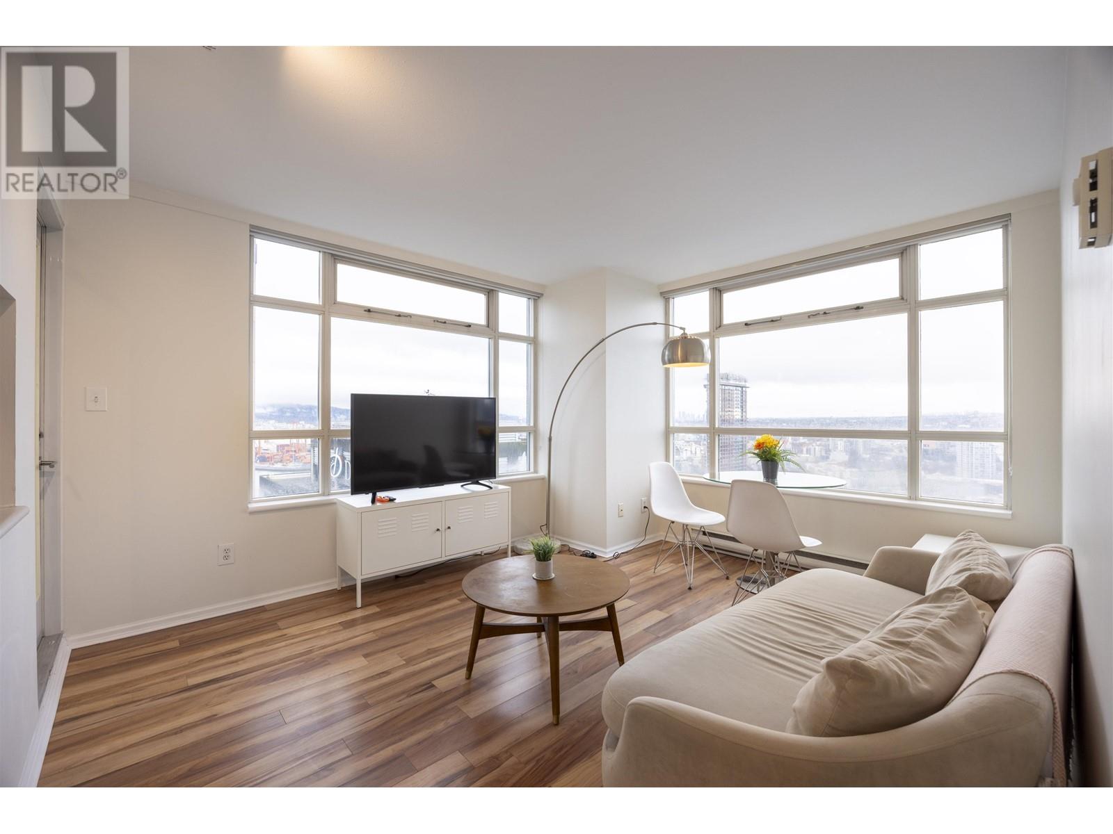 Listing Picture 4 of 19 : 2707 438 SEYMOUR STREET, Vancouver / 溫哥華 - 魯藝地產 Yvonne Lu Group - MLS Medallion Club Member