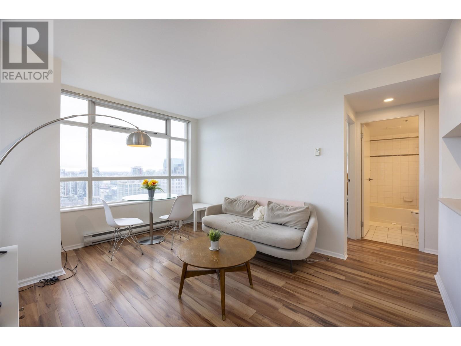 Listing Picture 7 of 19 : 2707 438 SEYMOUR STREET, Vancouver / 溫哥華 - 魯藝地產 Yvonne Lu Group - MLS Medallion Club Member