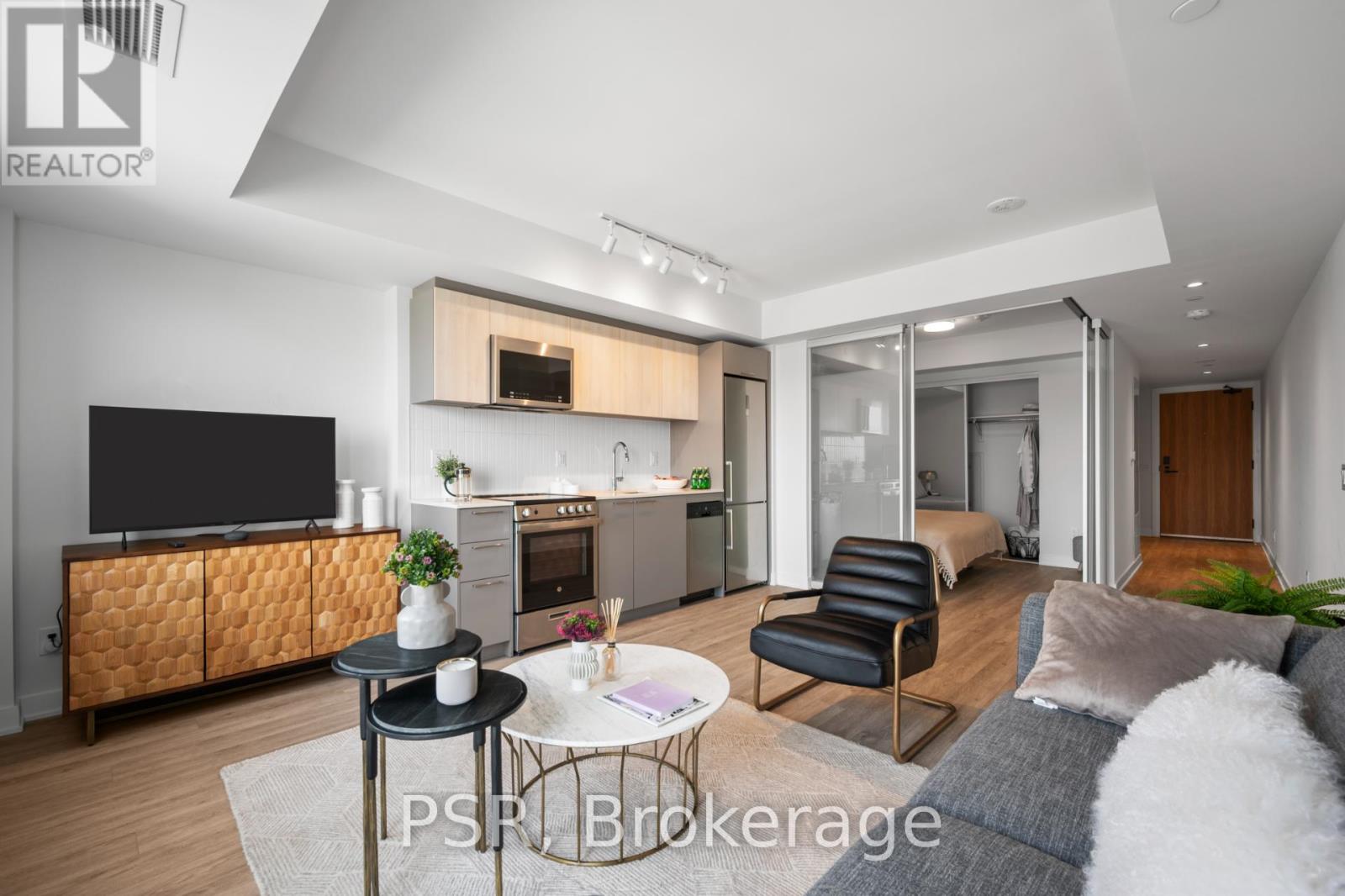 1212 - 299 Campbell Avenue, Toronto, Ontario  M6P 3V7 - Photo 4 - W12027416