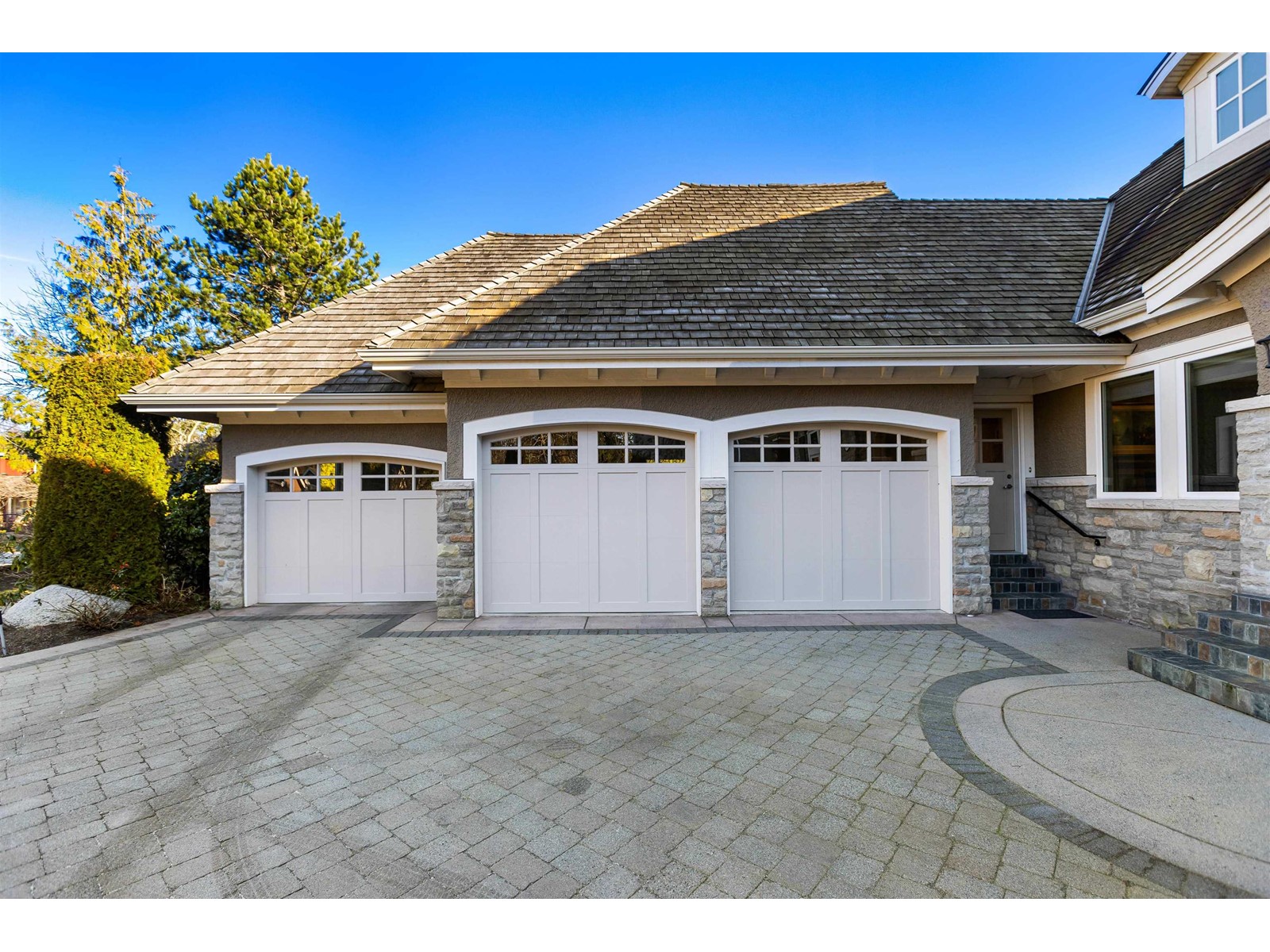 13646 20a Avenue, Surrey, British Columbia  V4A 9V7 - Photo 5 - R2979545
