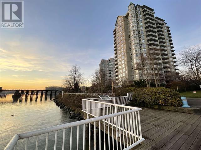 203 1250 Quayside Drive, New Westminster, British Columbia  V3M 6E2 - Photo 1 - R2969670