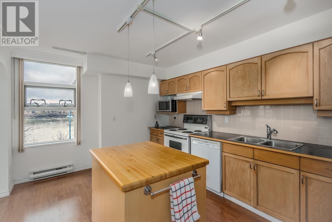 203 1250 Quayside Drive, New Westminster, British Columbia  V3M 6E2 - Photo 5 - R2969670